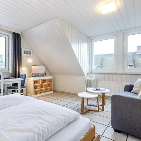 Whgen-1-3-id-922 Apartment *